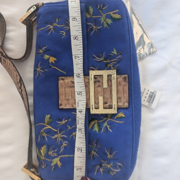 Fendi Vintage Blue Embroidered Bag with Snake Print Strap - Picture 7 of 9